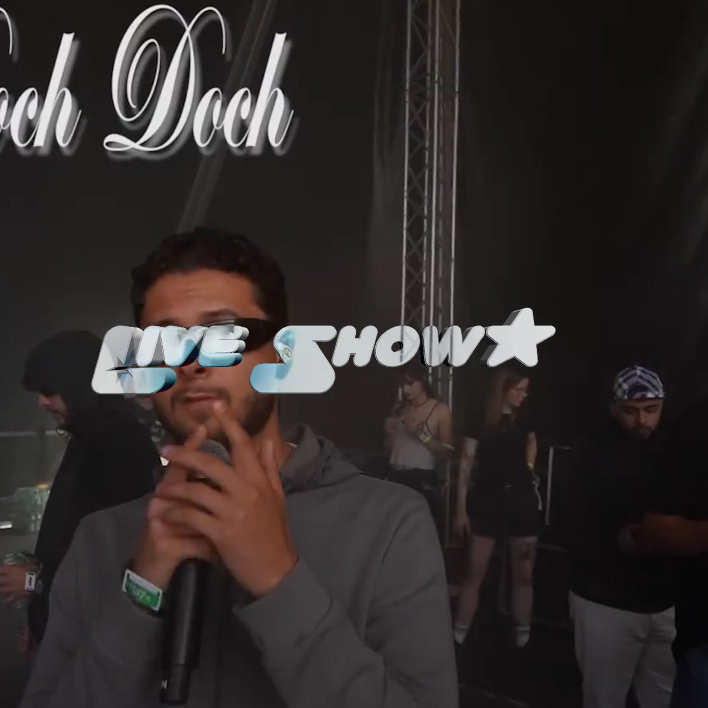 LIVE SHOW